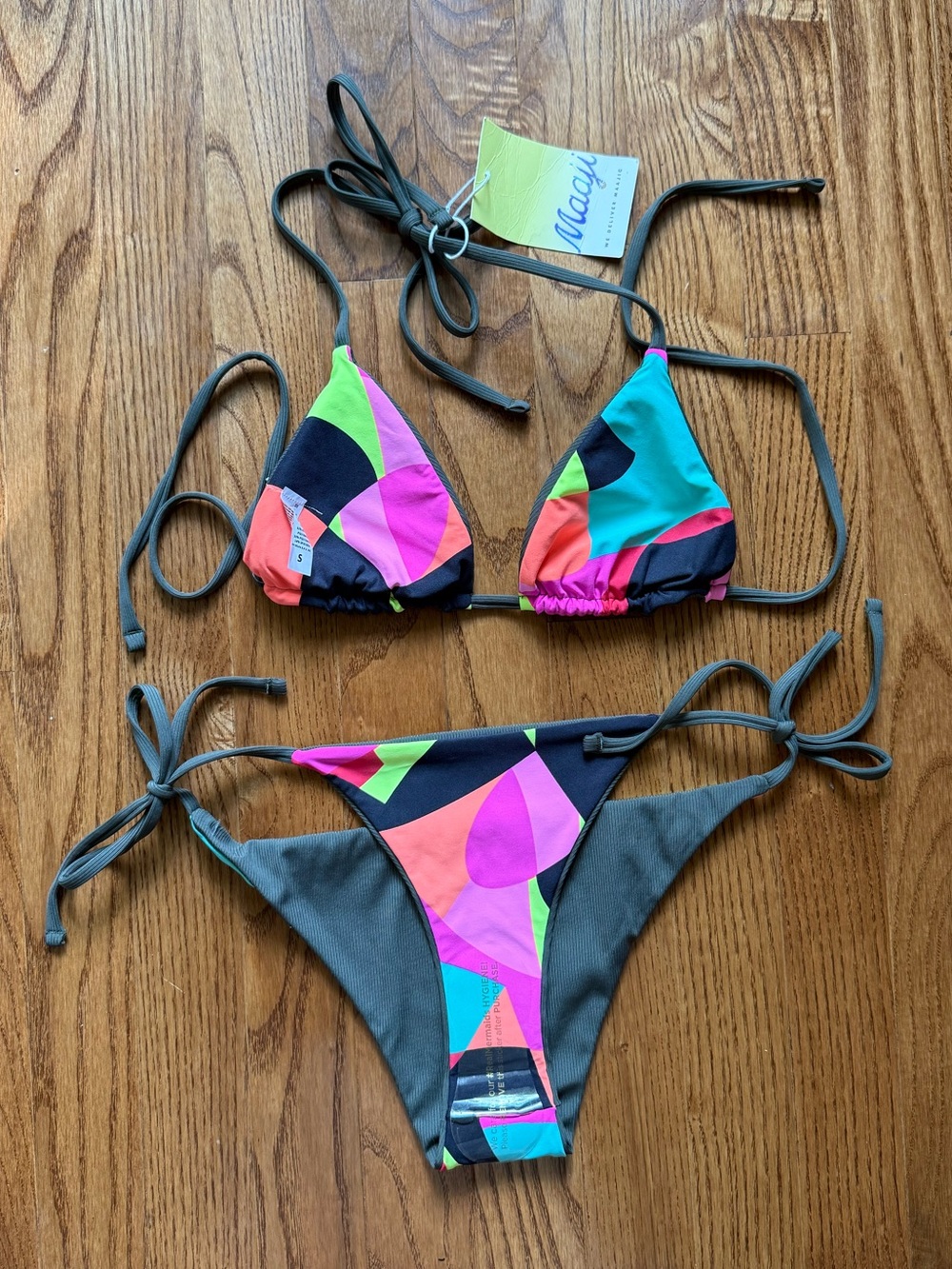 LAST CHANCE ‼️ Maaji Reversible Sliding Triangle String Bikini SET